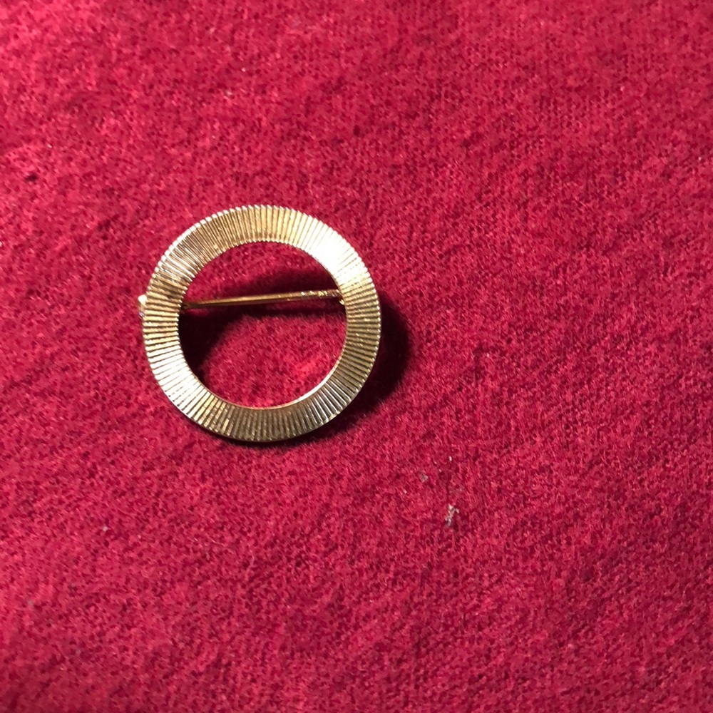 Child’s Circle Pin